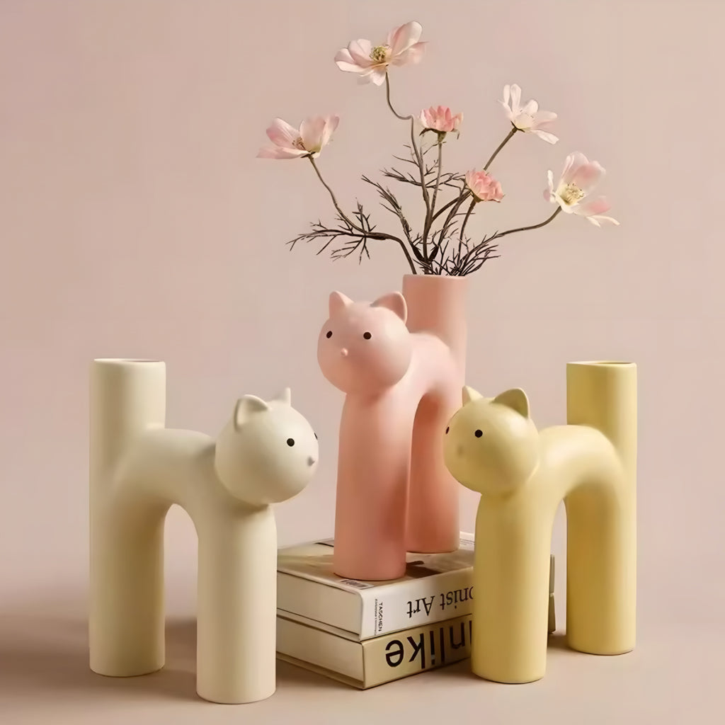 U-Shape Cartoon Cat Vase – Modern Ceramic Home Décor
