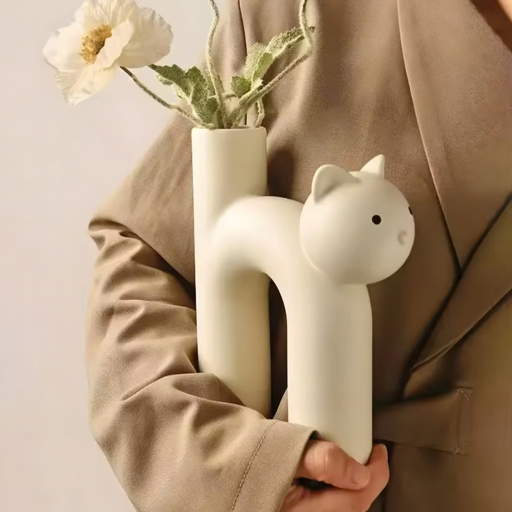 U-Shape Cartoon Cat Vase – Modern Ceramic Home Décor